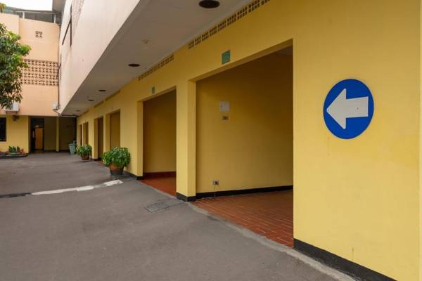 RedDoorz Plus near Ancol