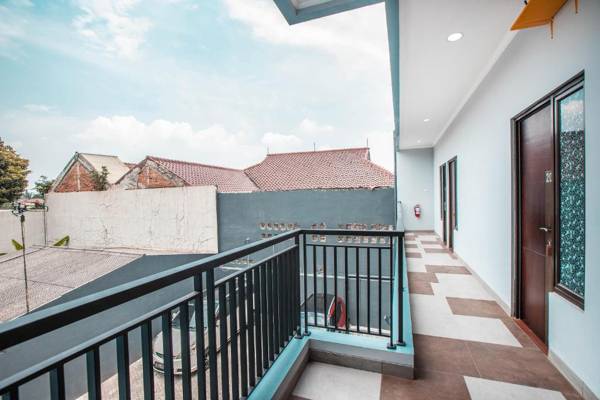 Vaccinated Staff - OYO 842 Arafuru Residence