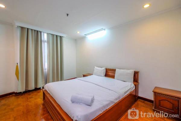 Luxurious 2BR at Kusuma Chandra By Travelio