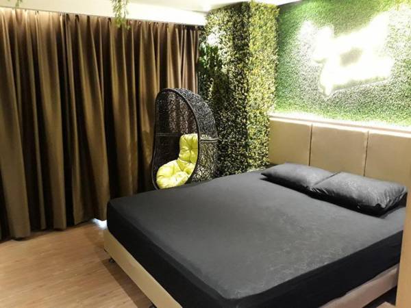 royal mediterania apartment central park mall