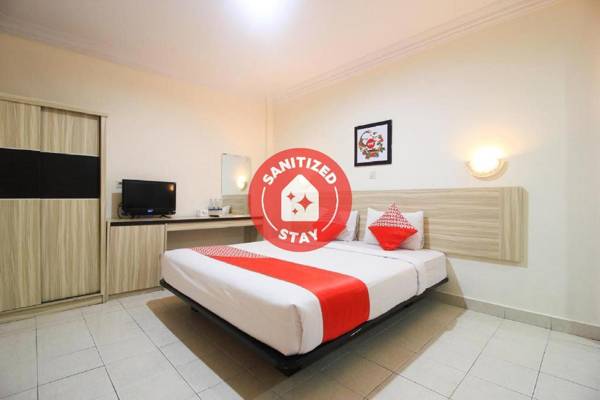 Vaccinated Staff - OYO 3735 Liv Hotel