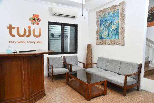 Tuju Abuserin Syariah