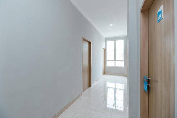 RedDoorz Syariah @ Cinere Depok