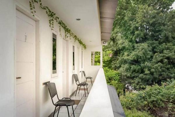 RedDoorz near RS Mitra Keluarga Depok