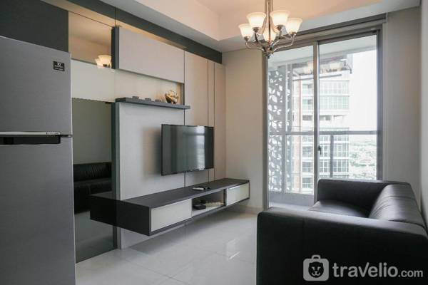 Great Location 2BR at Gold Coast Apt By Travelio