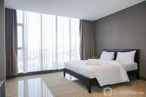 Luxurious 1BR @ L'Avenue Apartment By Travelio