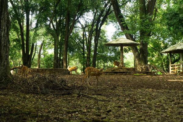 Kalibata City by Dua Meja Rooms