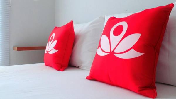 Apartement Green Pramuka by Angga Room