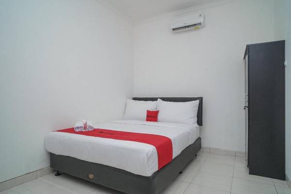 RedDoorz near RS Patria IKKT