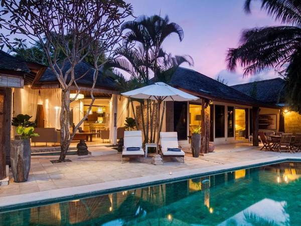 Serene Rice Field Terrace Canggu 3 Bedrooms Villa