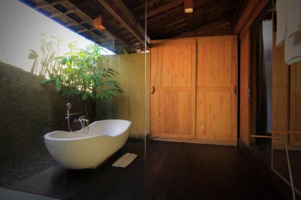 Taulan Villa by Social Hideout