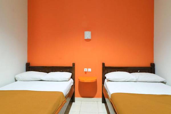 Hotel Warta Putra