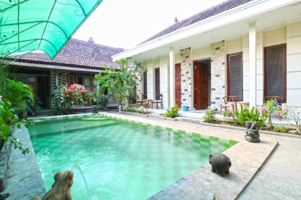 OYO 90363 Nira Guest House Sanur Bali