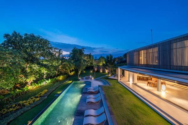 La Maison d'Ulysse - Luxury 4BR Villa Surrounded by Rice Paddies