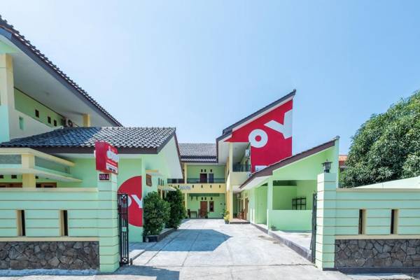 OYO 1399 Cemara Residence Syariah