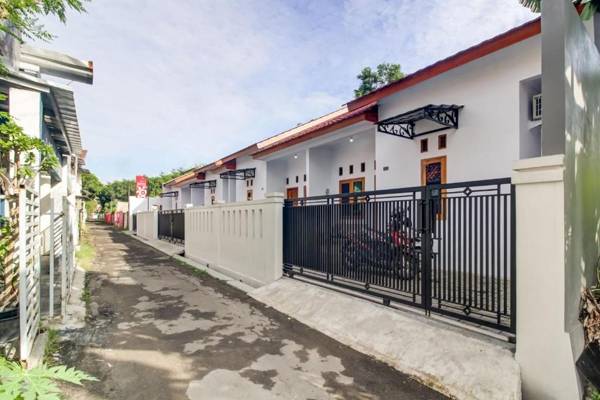 OYO 91243 Bina Syariah Guest House