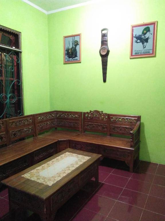 Penginapan Ana Indah