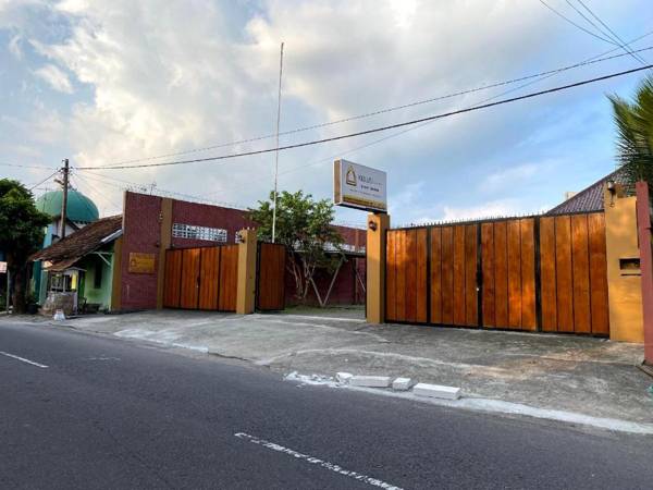 Kelud Syariah Guesthouse