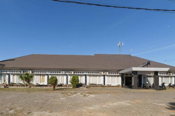 RedDoorz Syariah At Hotel Putri Gading Bengkulu