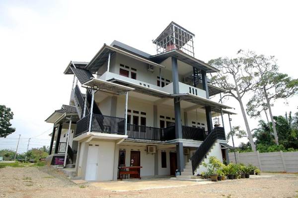 OYO 739 Guest House Si Kancil