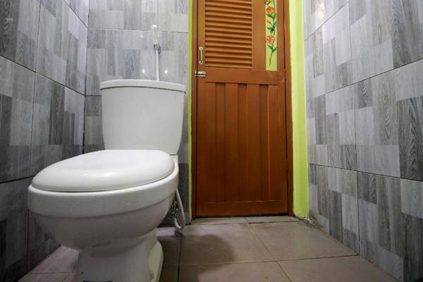 SPOT ON 2825 Hotel Mutiara