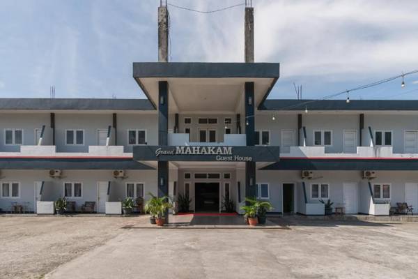 Urbanview Hotel Syariah Grand Mahakam