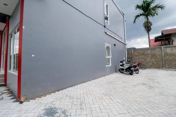 RedDoorz near Jalan Ahmad Yani Banjarmasin