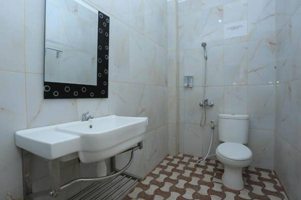 OYO 1864 Tiara Guest House