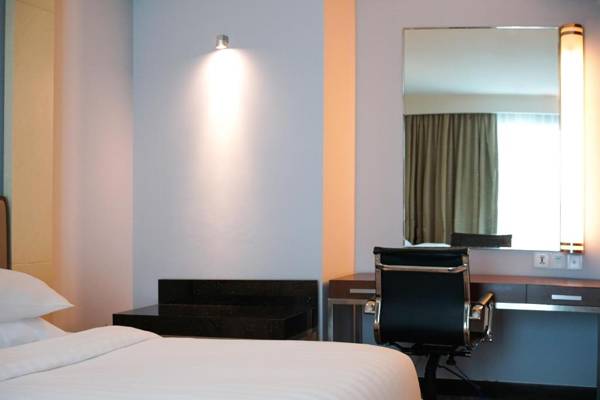 Workspace - Courtyard by Marriott Bandung Dago CHSE Certified