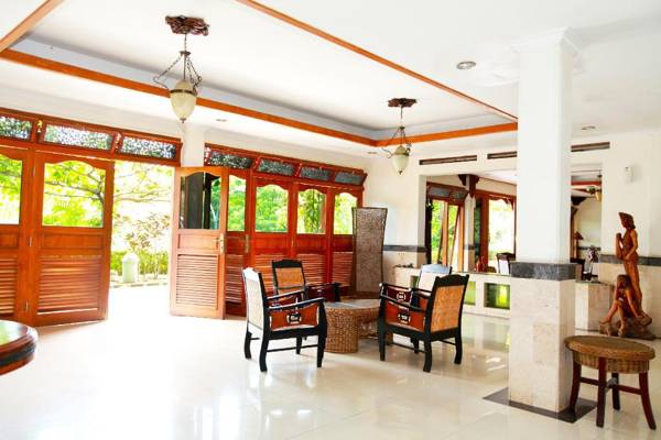 OYO 510 Wisma Joglo Hotel