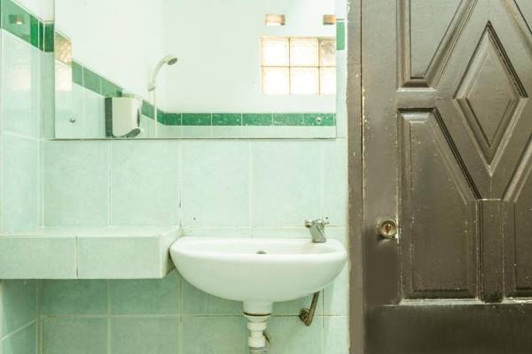 OYO 1945 Hotel Bali Indah