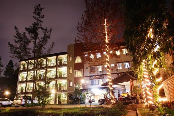 Lotus Bandung Hotel Cafe And Meeting Place