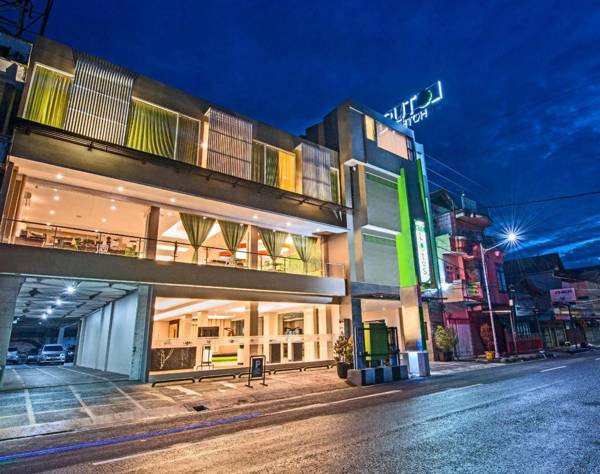Lotus Hotel Subang