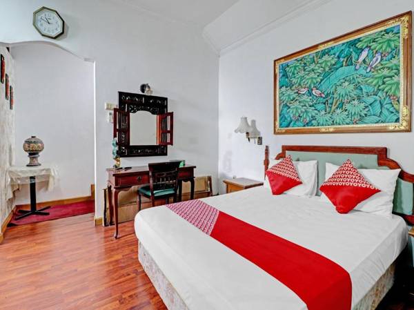 OYO 90479 The Ethnic Hotel Bandung all Suites