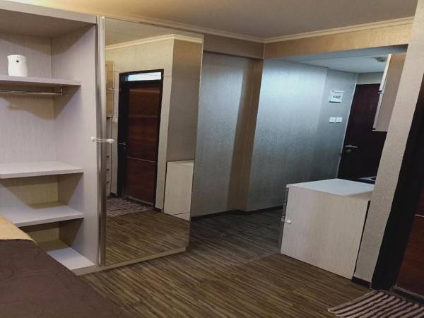 Gateway Pasteur Topaz By Kevin Property B