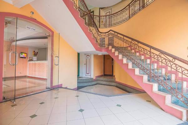 RedDoorz near Setrasari Mall 2