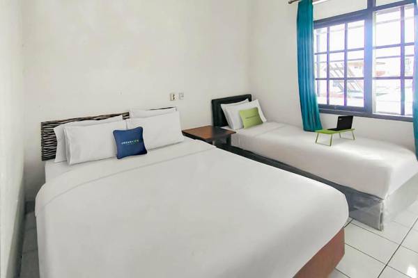 Urbanview Hotel Pondok Kurnia Cijagra Bandung