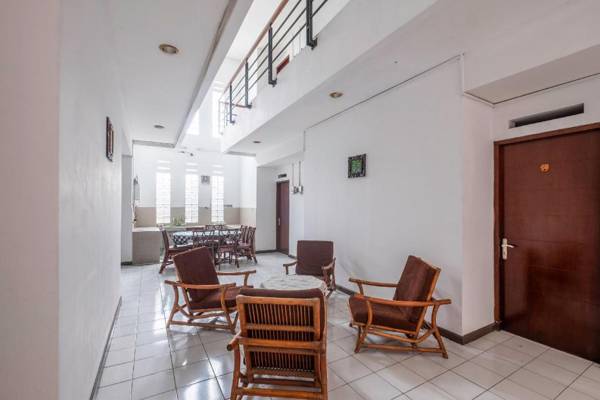 OYO 1608 Feby Maisonatte