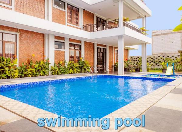 Puri Saras Family Garden Hotel Syariah