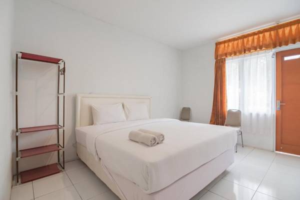 Rossan Villa 4 Hotel near Pasar Lembang RedPartner