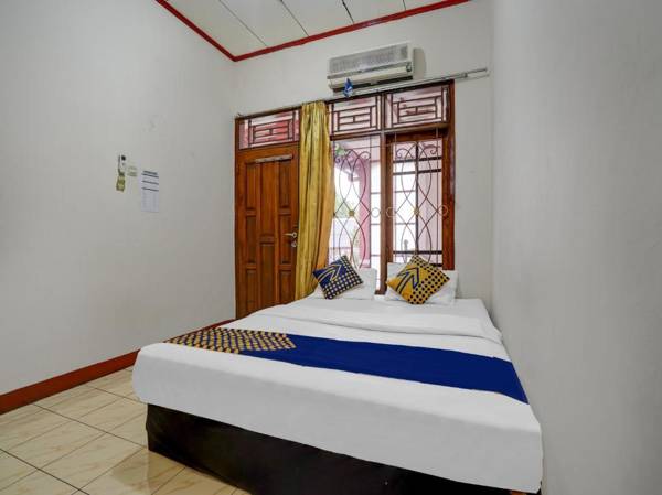 OYO 3882 Pondok Pujasera