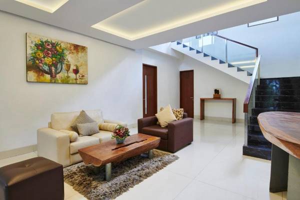 Permai 7b Villa 4 bedroom with a private pool