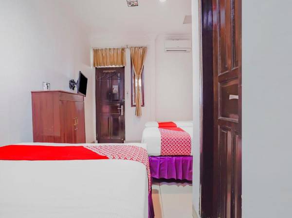 OYO 90064 Hotel Salon Fora & Cafe