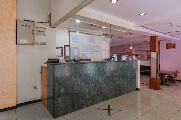 RedDoorz near Tegalega Bandung