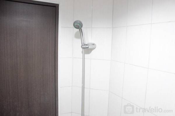 Cozy Studio at Apt Mekarwangi Square By Travelio