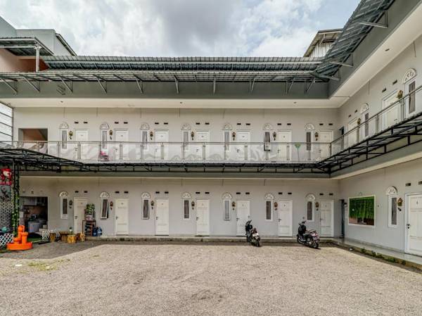 OYO 91023 Salsabilla Guest House Syariah