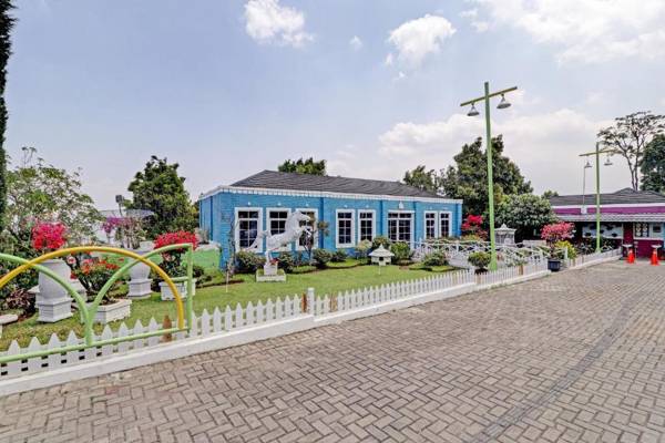 OYO 90617 Rumah Oma Opa Syariah