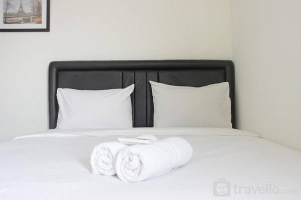 Comfy & Clean 2BR Gateway Ahmad Yani By Travelio