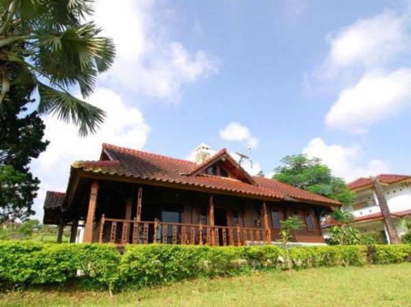 Villa ChavaMinerva Kayu - Ciater Highland Resort