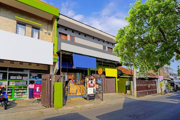 SPOT ON 91221 Pondok Nsn Syariah